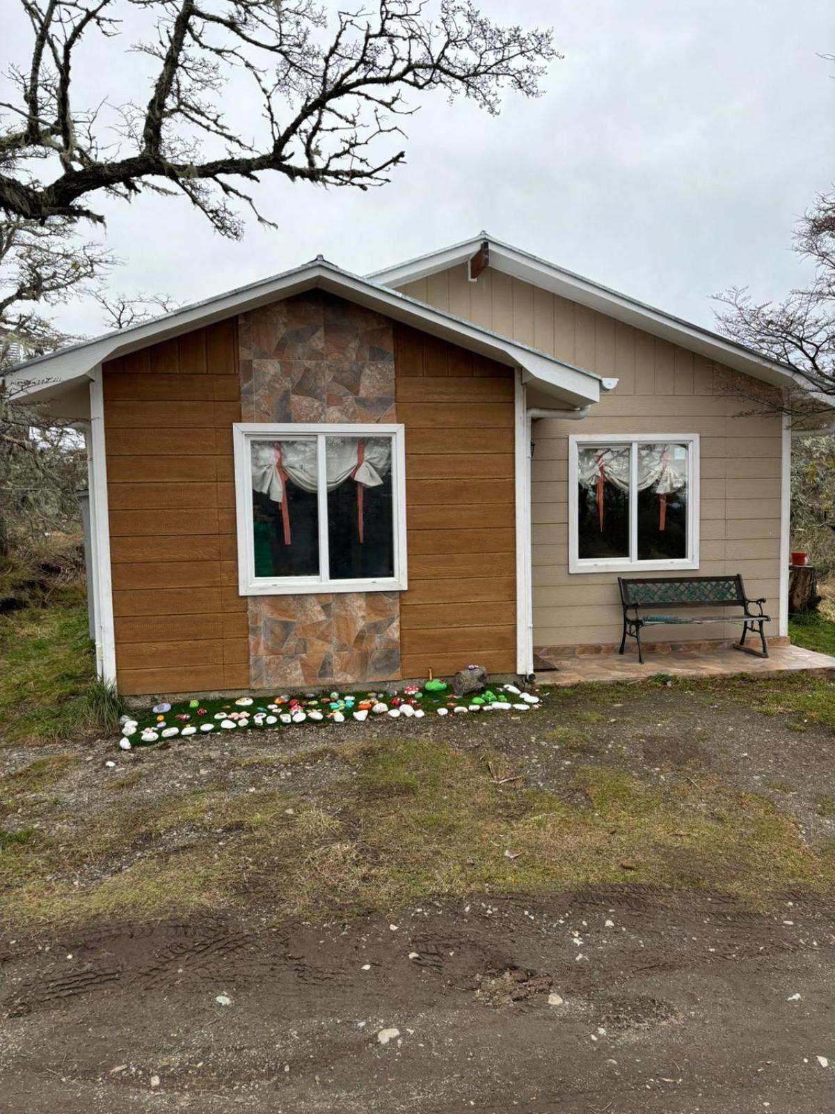 Cabanas Montes De La Patagonia Punta Arenas Exterior photo